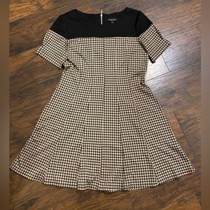 Perceptions New York tan and black hounds tooth knit dress size 14